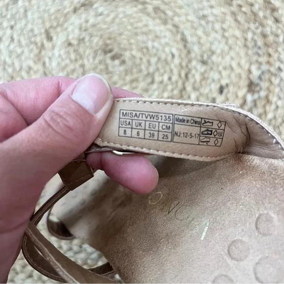 VIONIC MISA ROSE GOLD SLIDES SANDALS SIZE 8 ADJUSTABLE BUCKLES - Picture 6 of 6